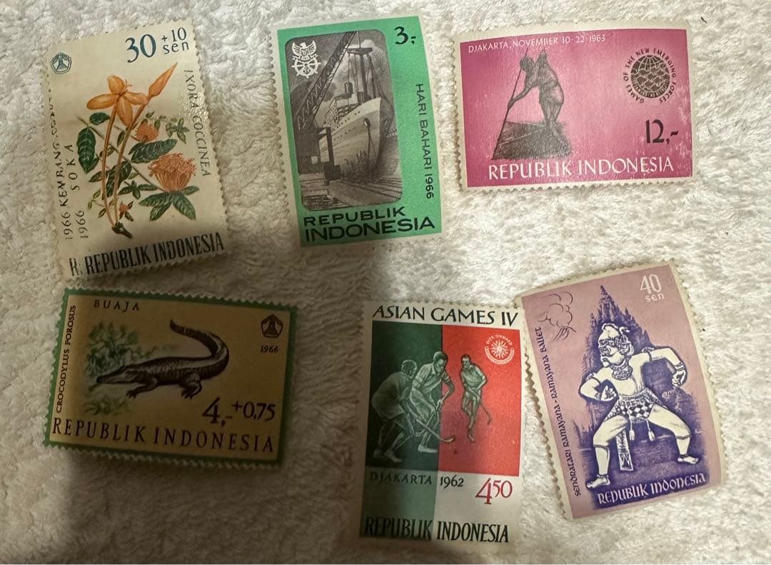 中国切手　文芸講話 発表30周年 6種完 1972年 外国切手まとめ売り