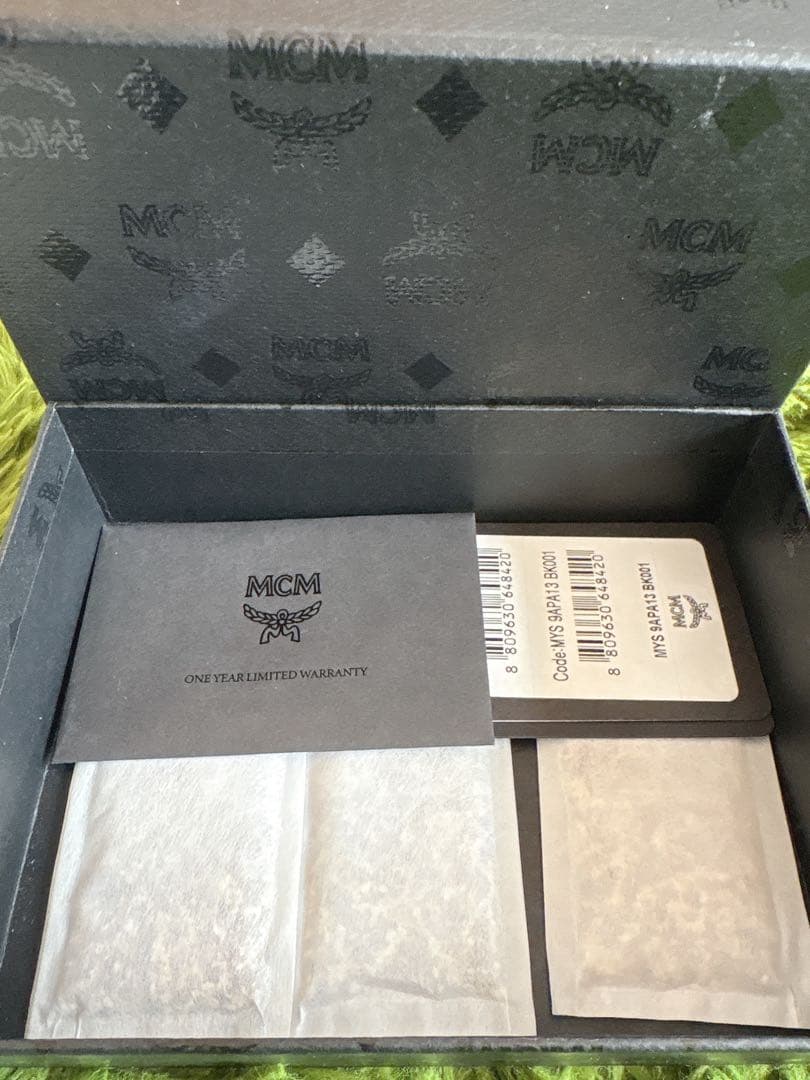 MCM Patricia Flap Wallet 3FldS ブラック