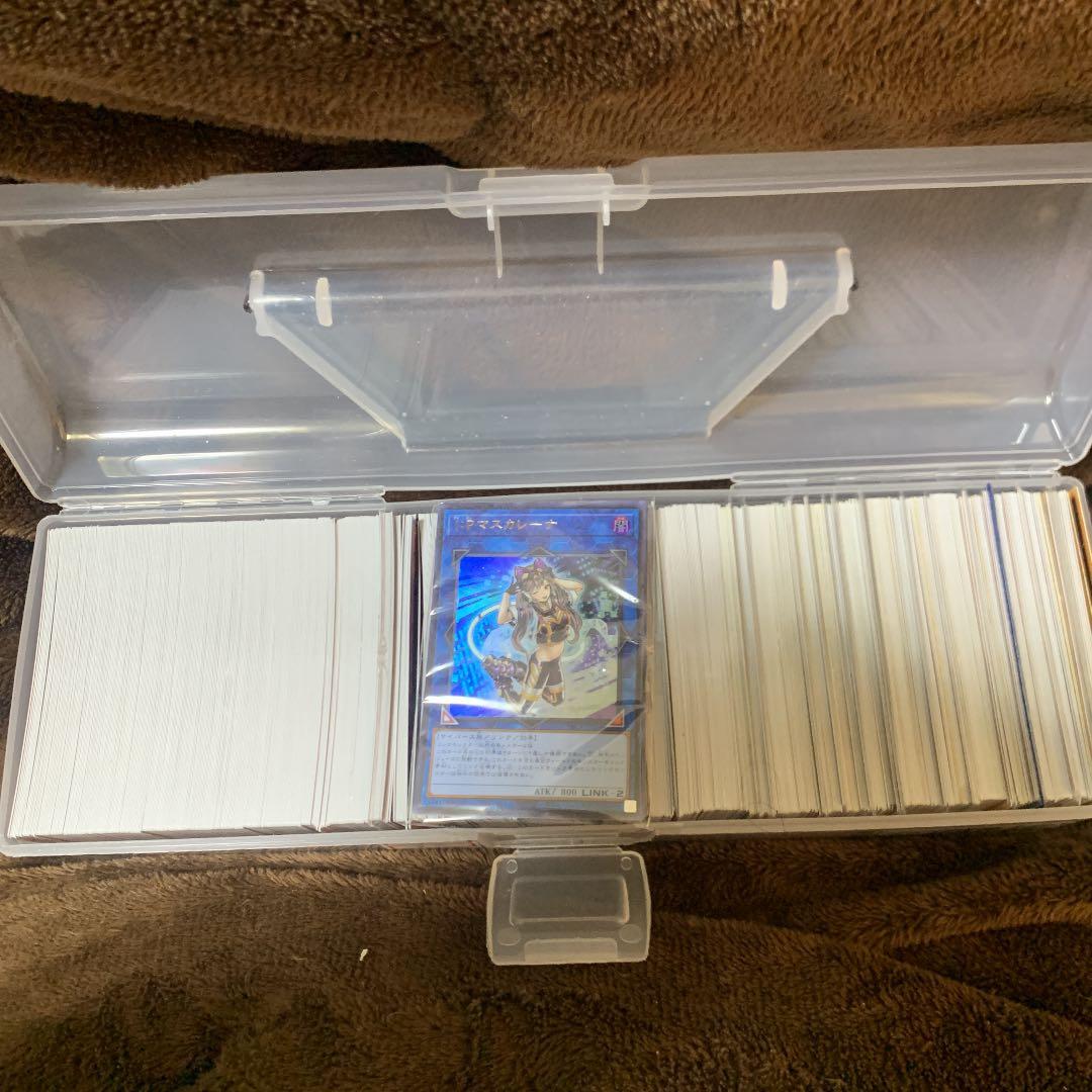 遊戯王　スーパーレアや光もの以上のみ　1000枚程　まとめ売り