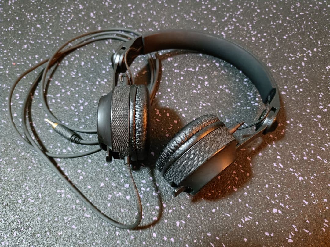 Pioneer HDJ-C70　DJ用ヘッドフォン