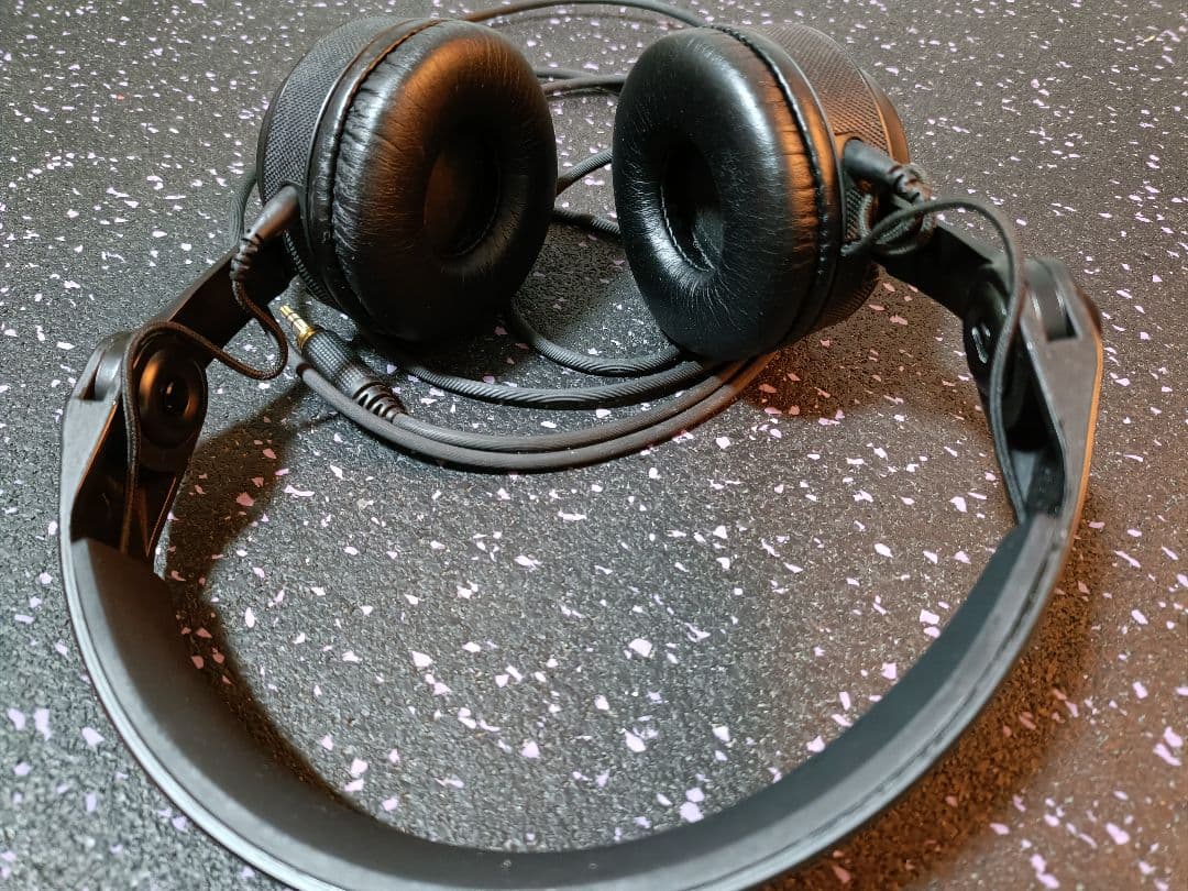 Pioneer HDJ-C70　DJ用ヘッドフォン