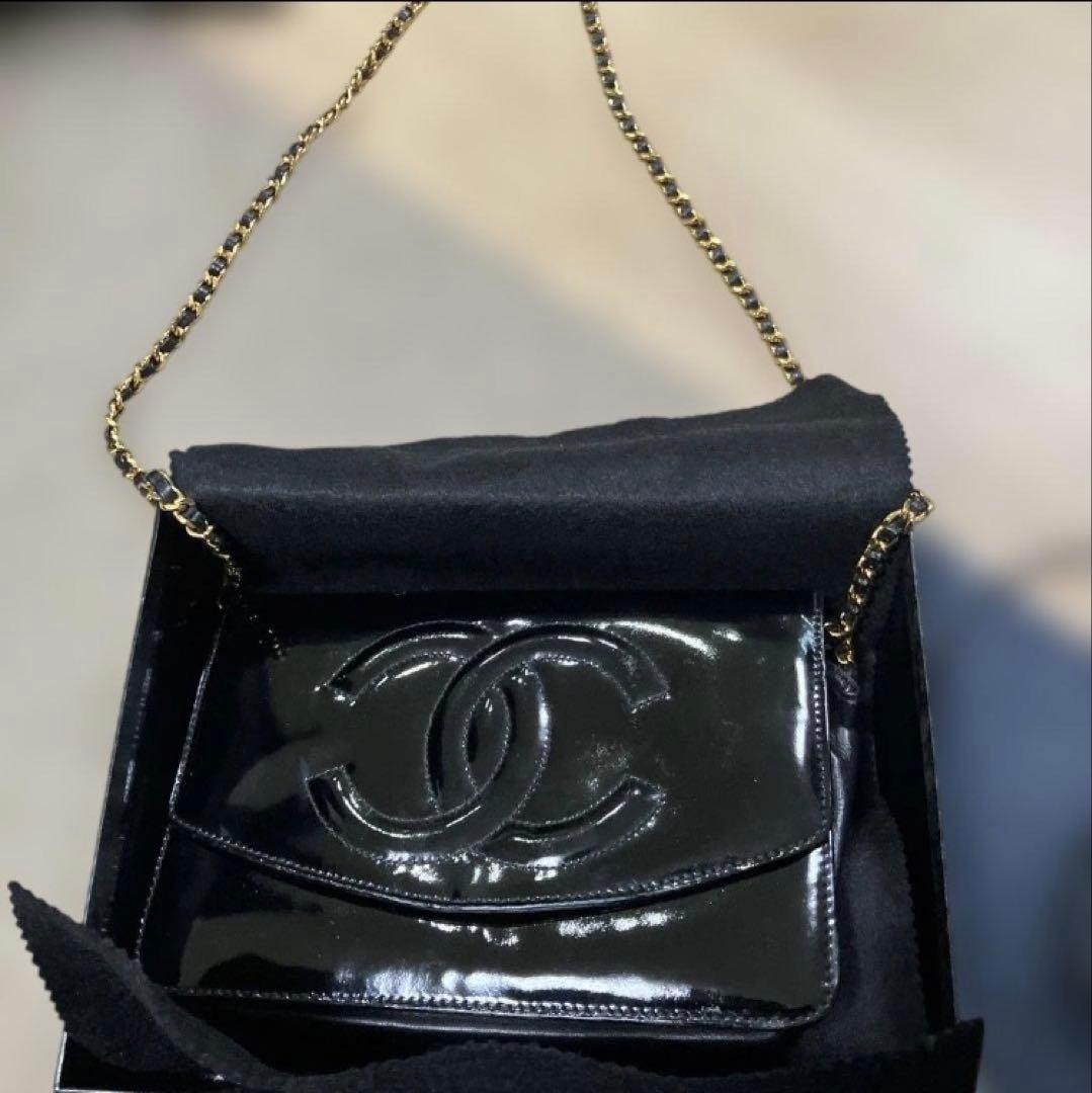 H*売様 CHANEL 黒 パテントレザー バッグ