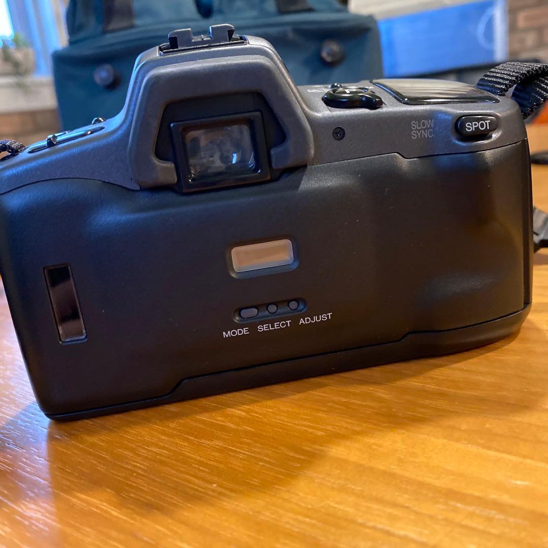 Japan MINOLTA一眼レフカメラα303si SIGMAレンズとカバン