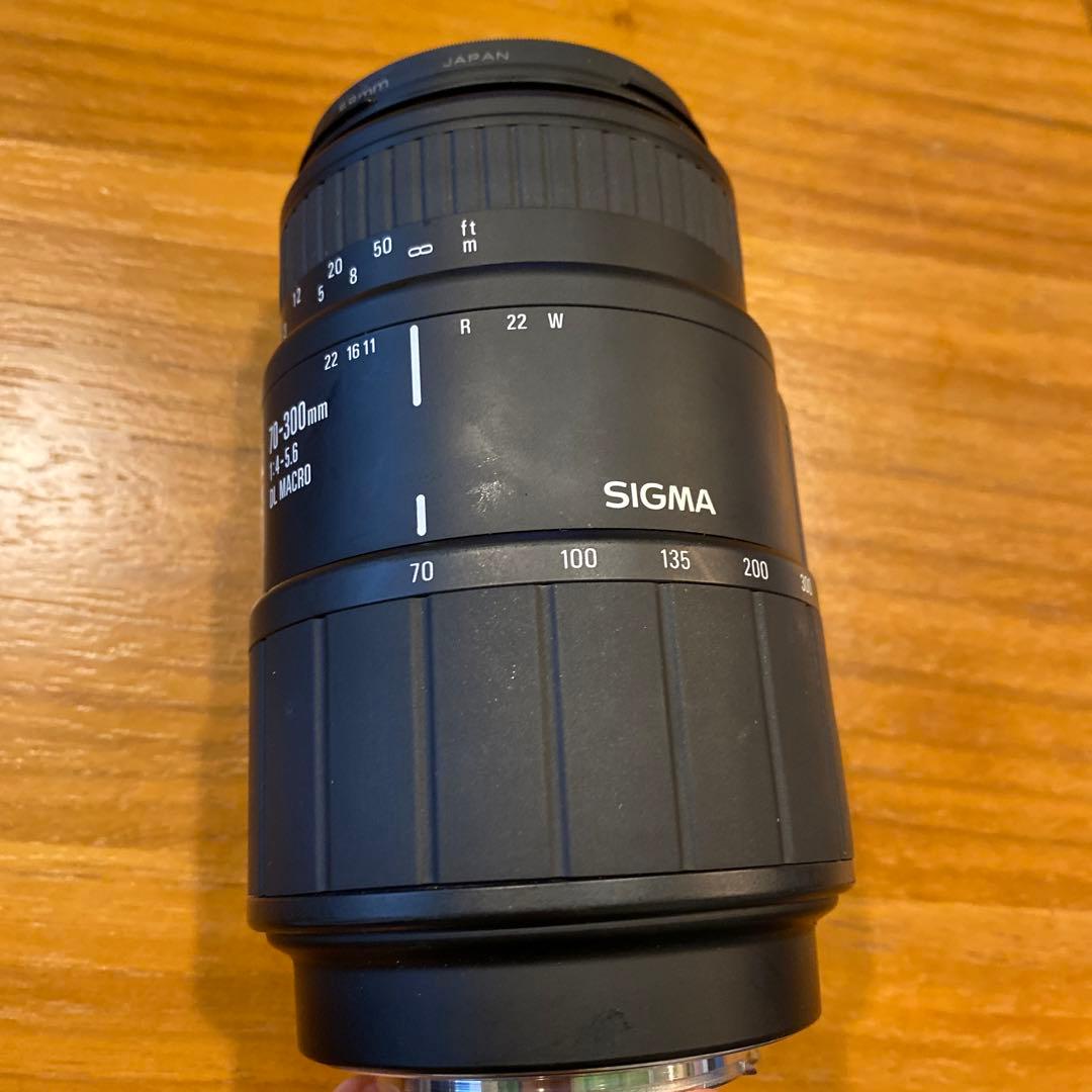 Japan MINOLTA一眼レフカメラα303si SIGMAレンズとカバン