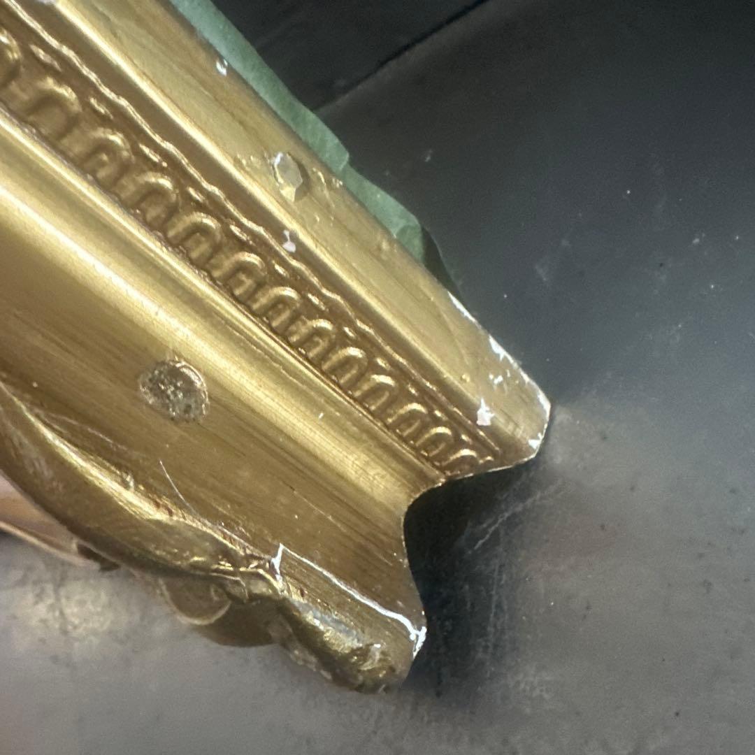 ゴールド アンティークフレーム 大きめ　ディスプレイなどに❣️