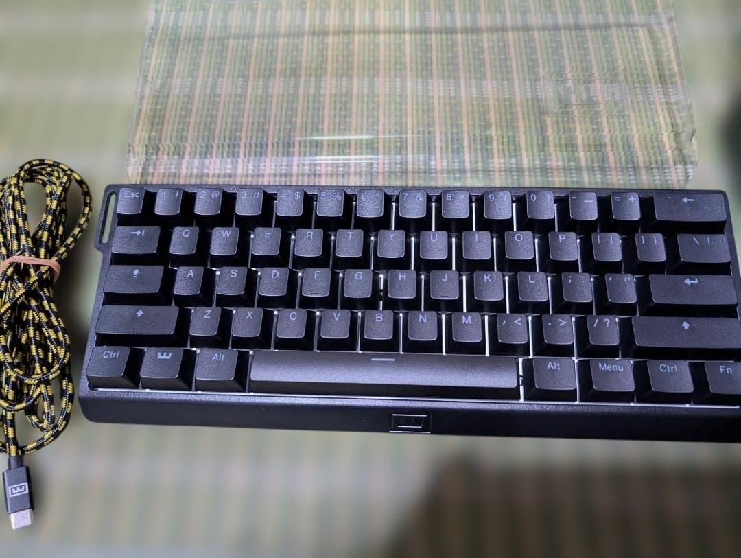 Wooting 60HE メカニカルキーボード+豪華おまけキーキャップ2種付き