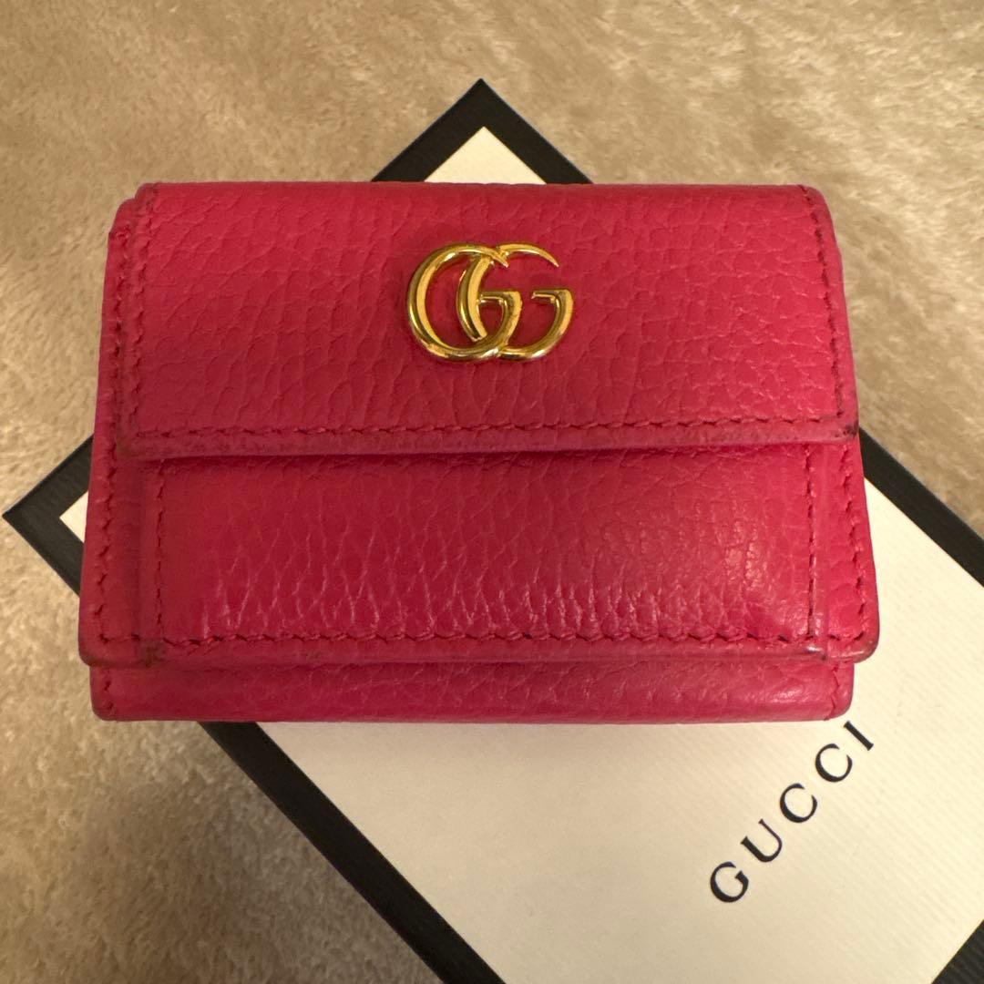 GUCCI ピンク 三つ折り財布