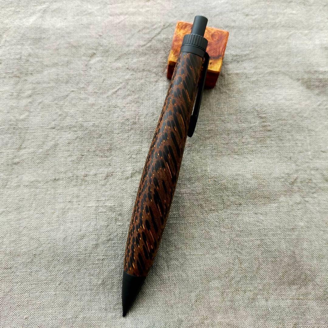 【専用】　クジャクヤシ　ハンドメイド　木軸シャープペン　0.5mm　ブラック
