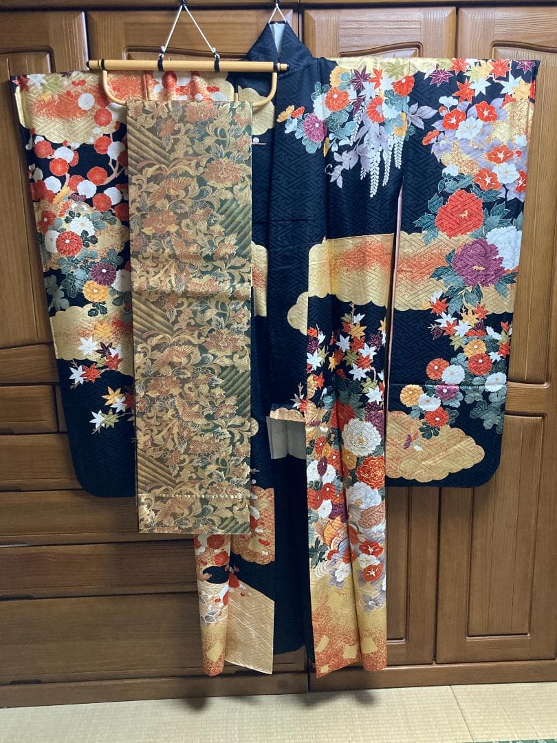 振袖　帯　正絹【匿名配送・宅急便送料無料】30～40年前の　着物　出品№22