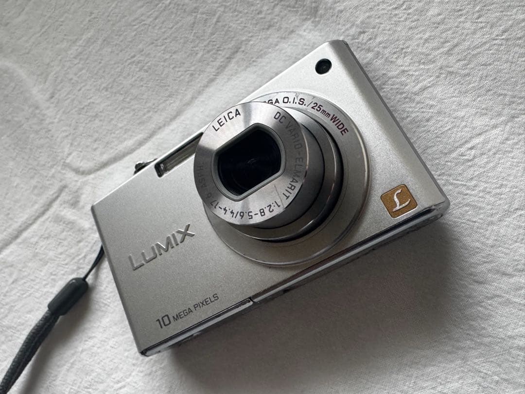 LUMIX FX35 DMC-FX35コンパクトデジタルカメラ　パナソニック