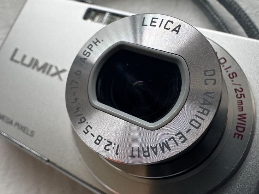 LUMIX FX35 DMC-FX35コンパクトデジタルカメラ　パナソニック