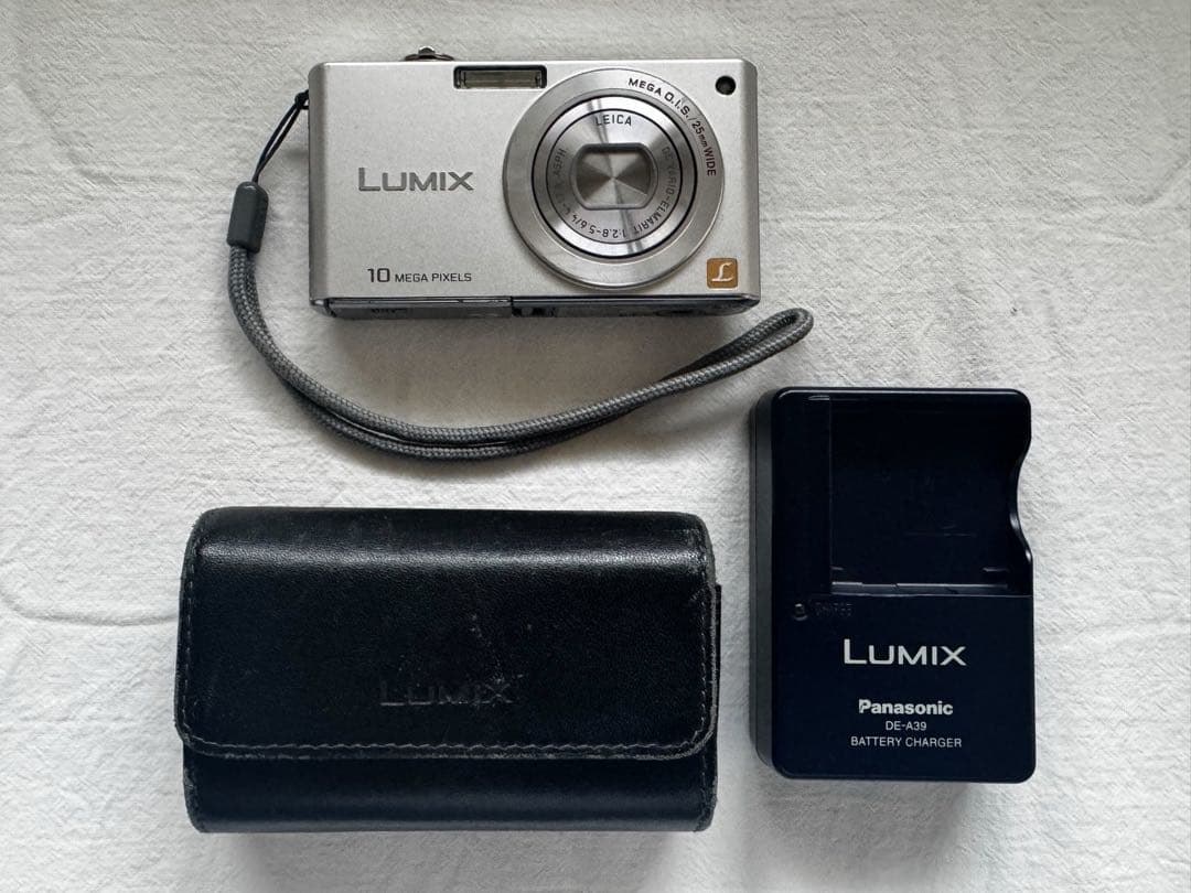 LUMIX FX35 DMC-FX35コンパクトデジタルカメラ　パナソニック