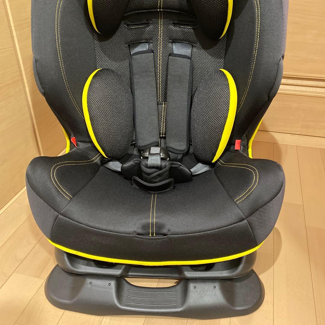 カーメイト エールべべ スイングムーン プレミアムS カーボンイエロー