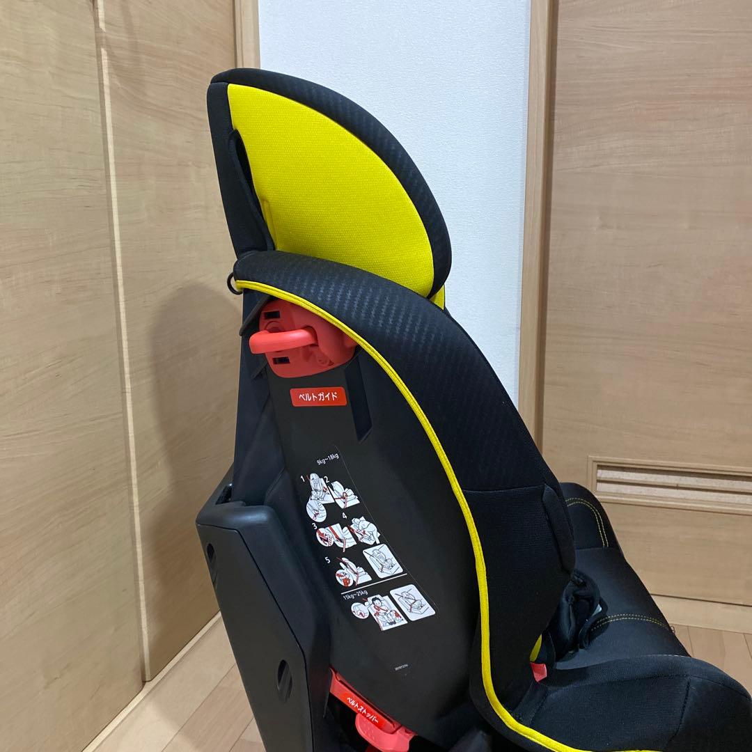 カーメイト エールべべ スイングムーン プレミアムS カーボンイエロー