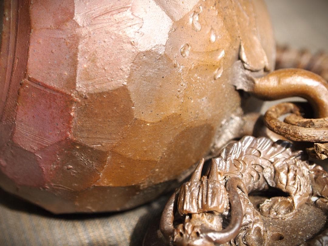 新品★竹内靖之【師：山本陶秀】★☆備前龍摘み籐手付き面取り土瓶