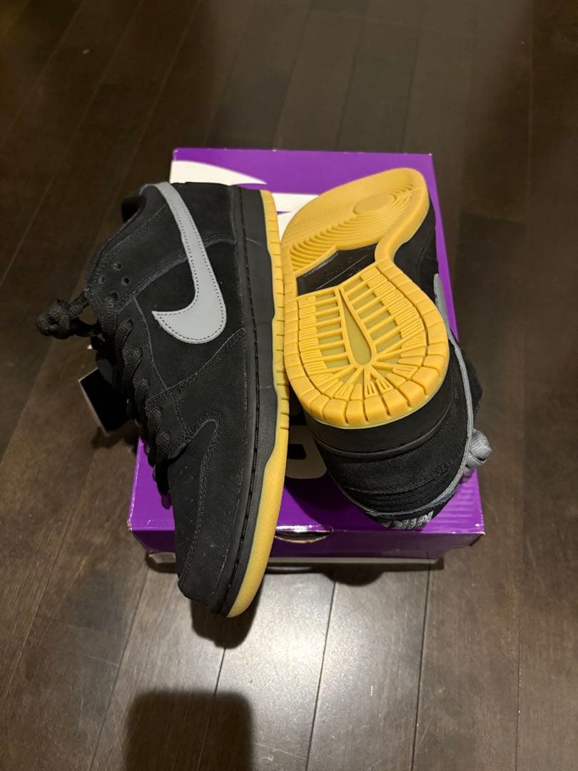 Nike SB Dunk Low Black/Fog ブラックフォグ