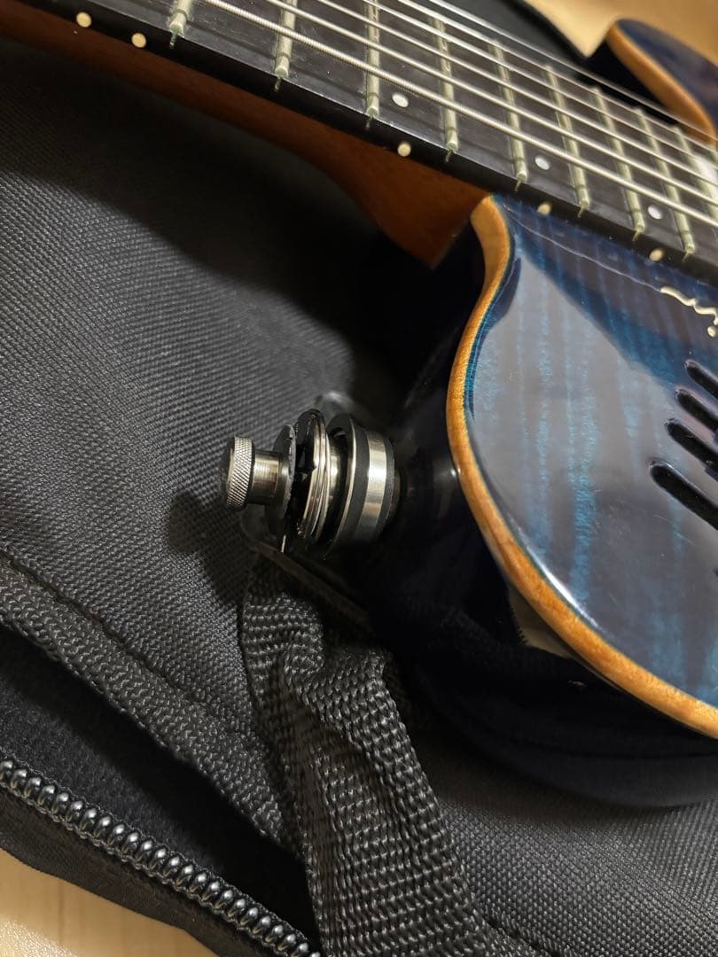 Godin LGXT エレキギター ブルー ギグバッグ付き ピエゾ出音不良あり。