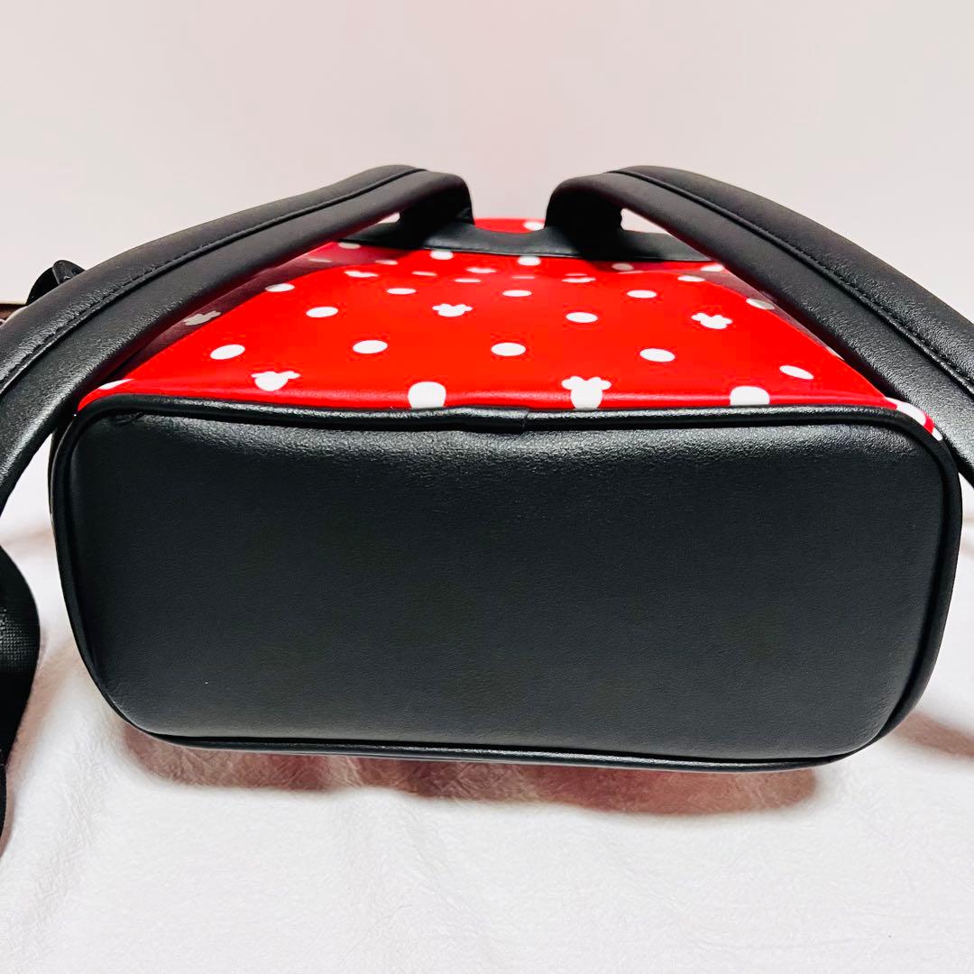 ディズニー　ラウンジフライ　loungefly リュック　ミニー