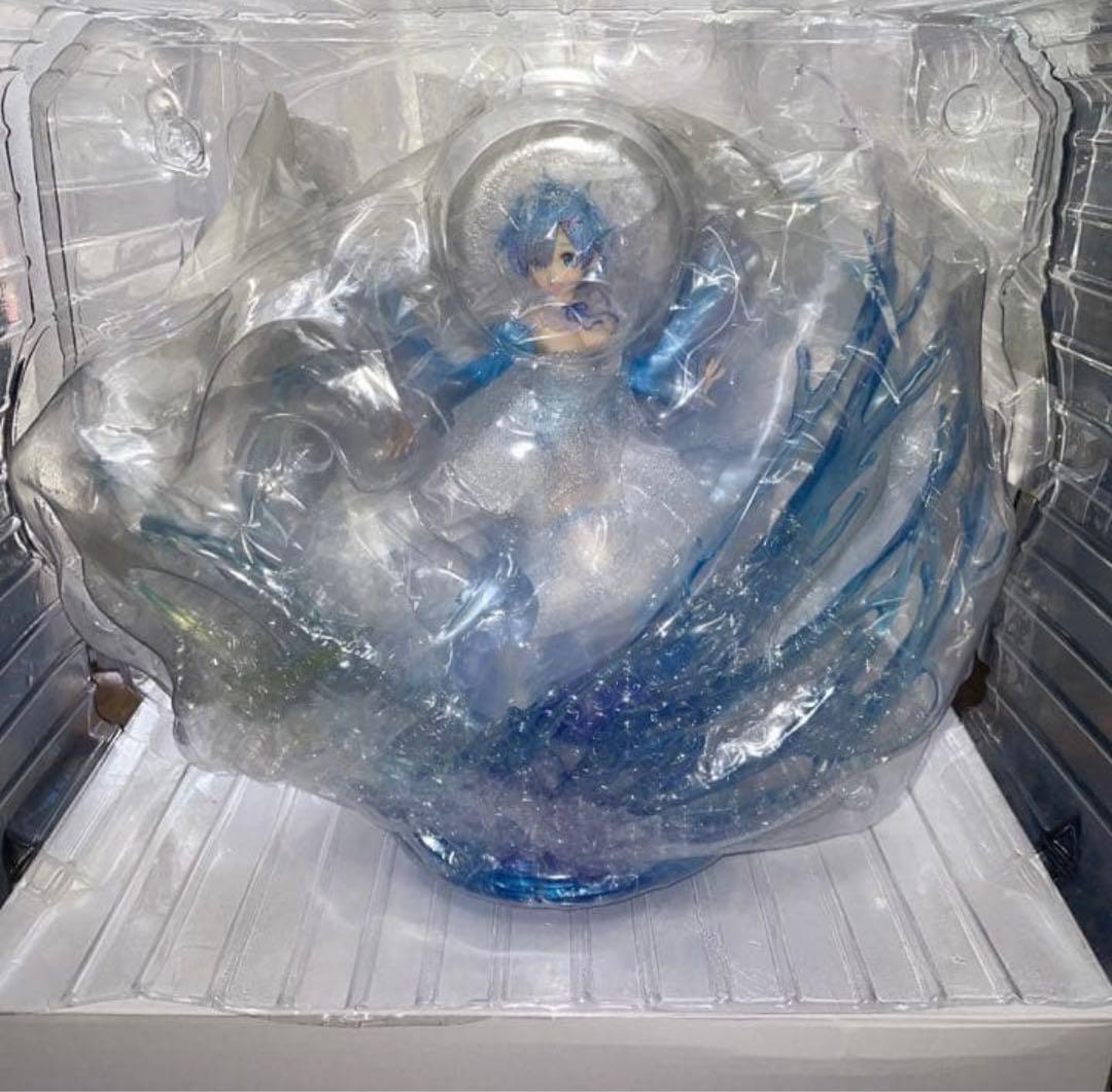 渋谷スクランブル　レム　クリスタルドレス