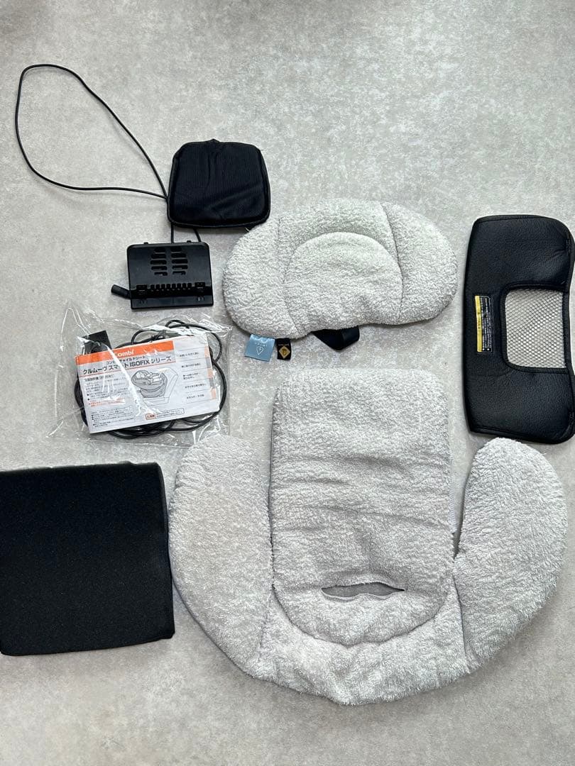 Combi 回転式チャイルドシート ブラック/グレー