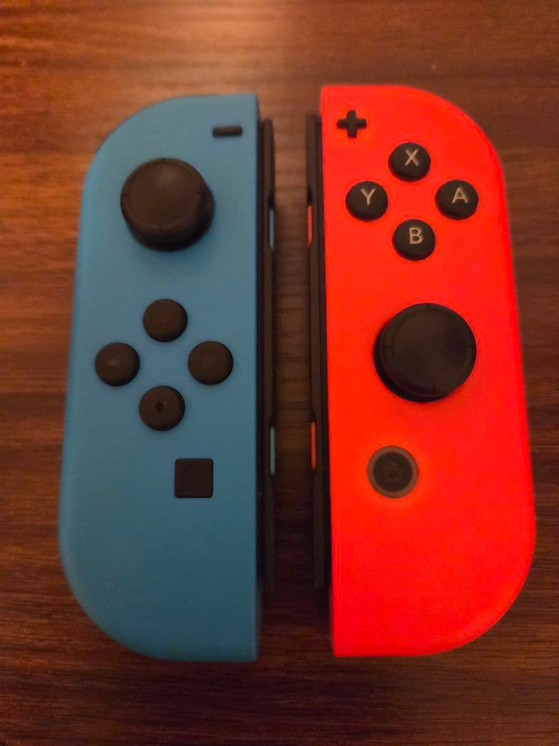 Nintendo Switch 本体 青とオレンジのジョイコン付き