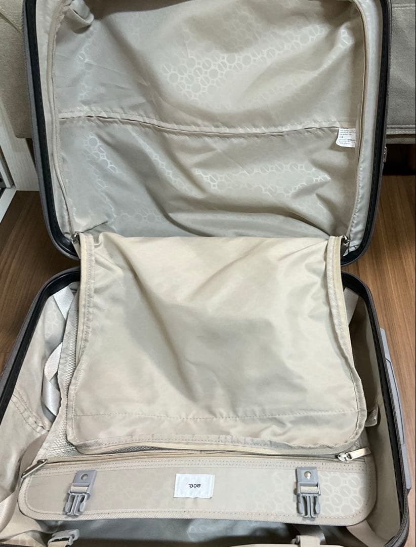 ace パリセイド　キャリーケース　機内持込可　TSAロック