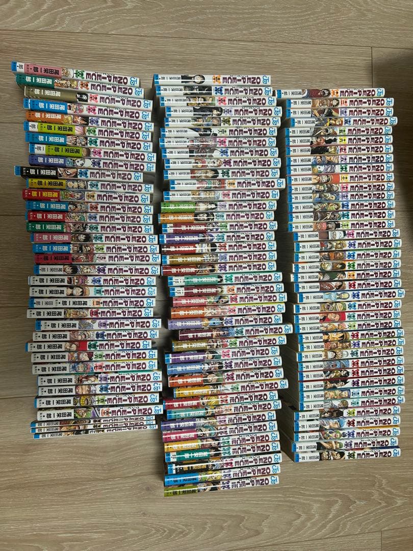ワンピース ONE PIECE　　 1〜111巻+関連本3冊　30巻のみ抜けあり