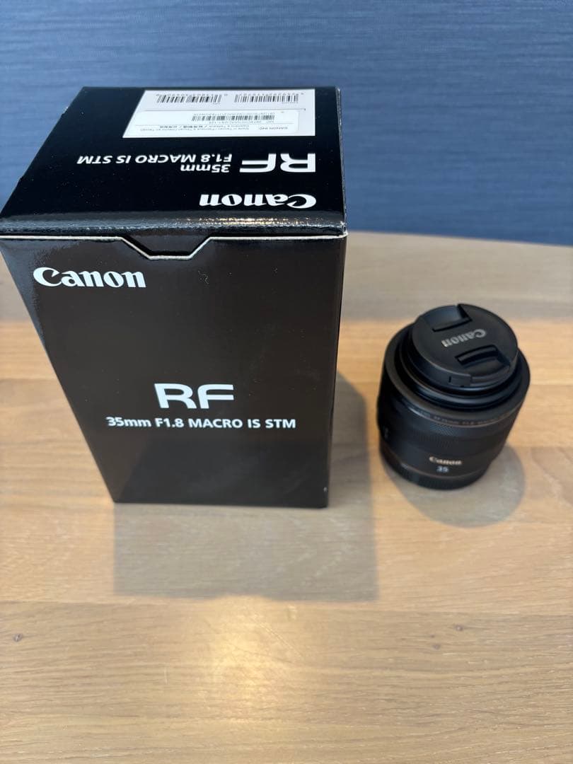Canon RF35mm F1.8 マクロ IS STM