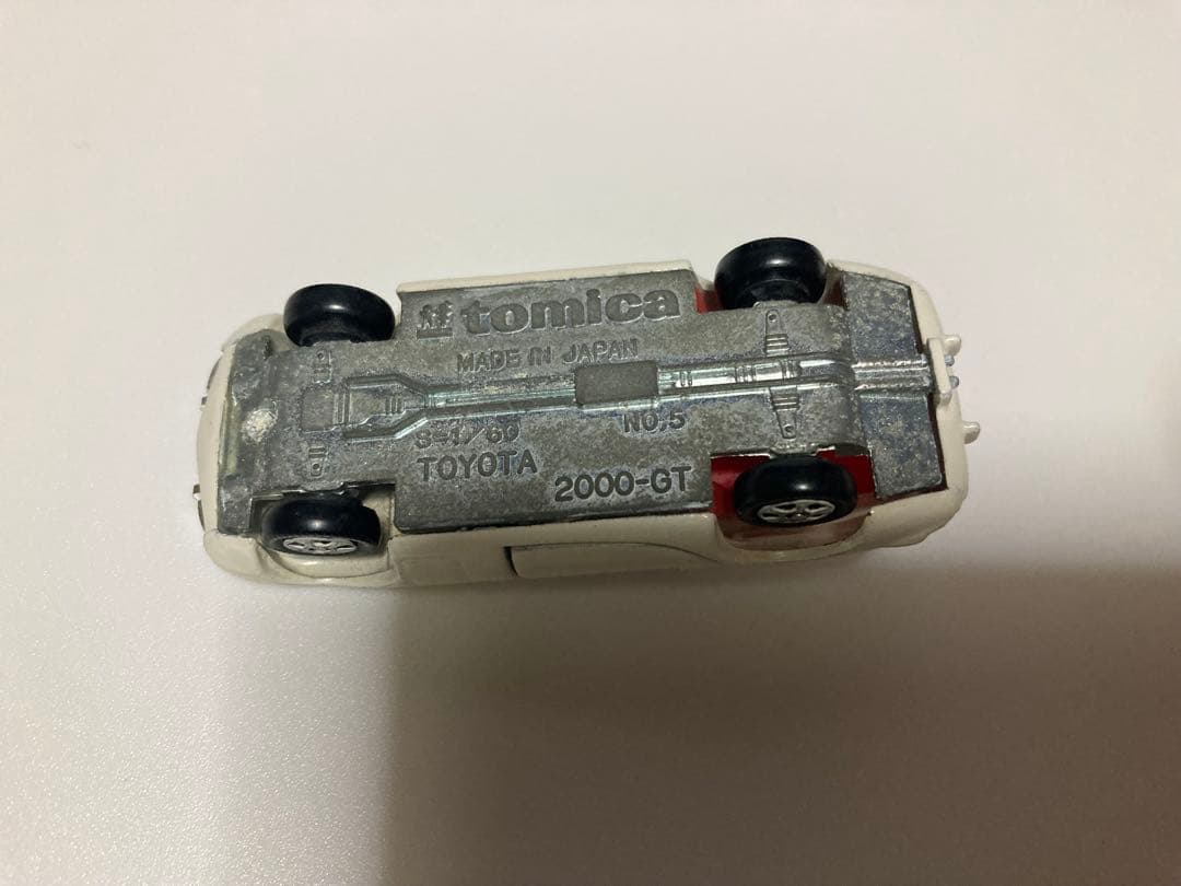 トミカ　日本製　トヨタ2000GT 1Aホイール　黒箱