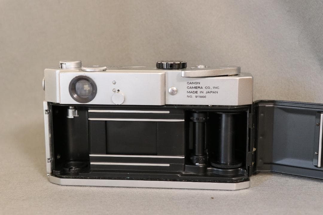 Canon7 35mmレンジファインダーカメラ