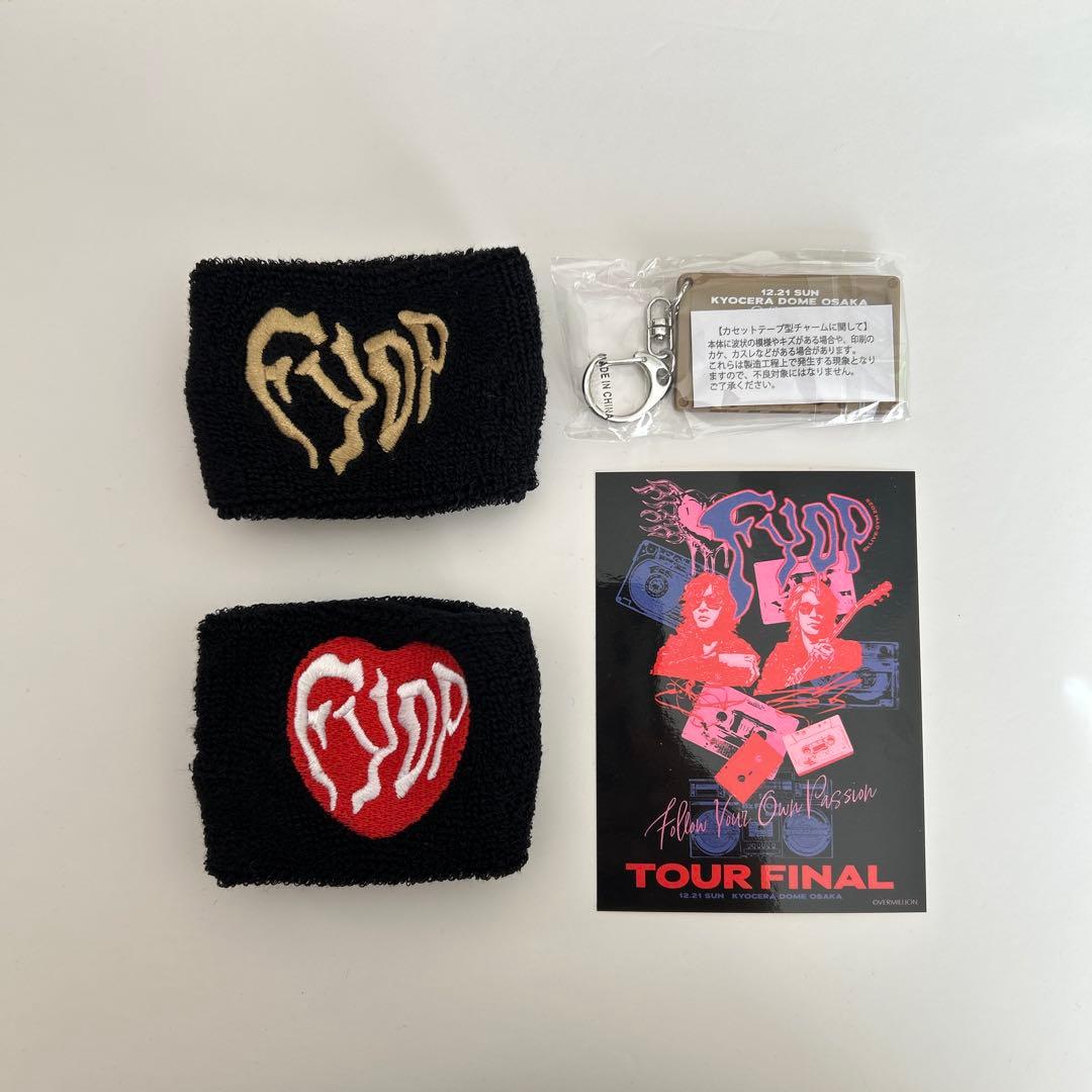 B’z FYOP ガチャ　12/21 大阪　リストバンド チャーム ファイナル