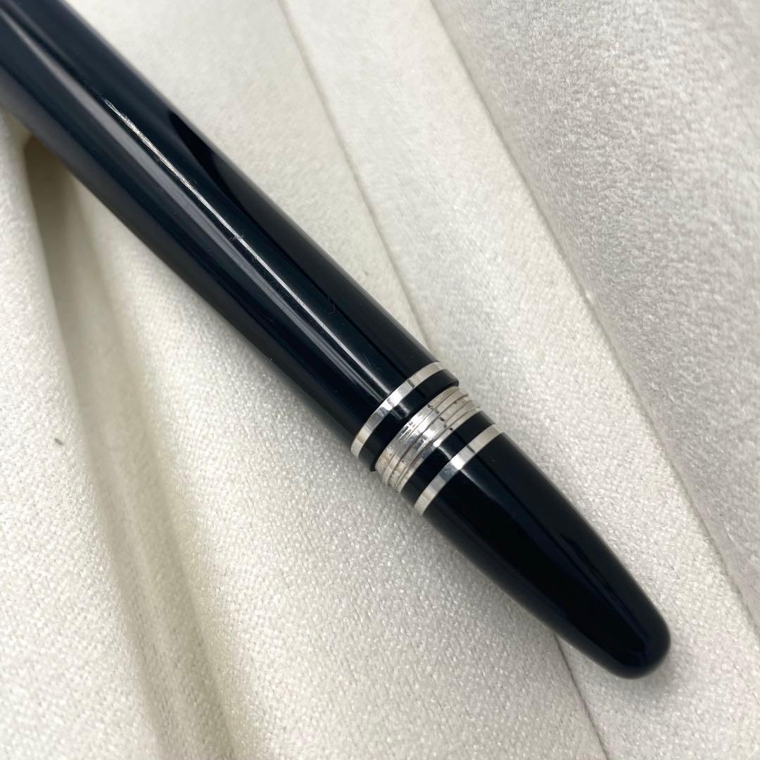 鑑定済・美品★モンブラン　スターウォーカー　ボールペン　ブラック×シルバー　箱