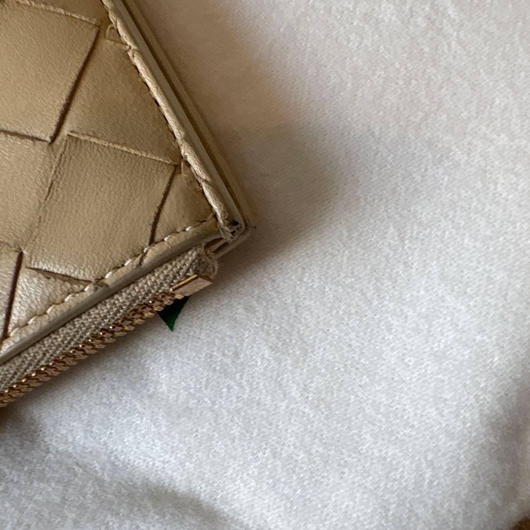 ボッテガ　二つ折り財布　RFID認証