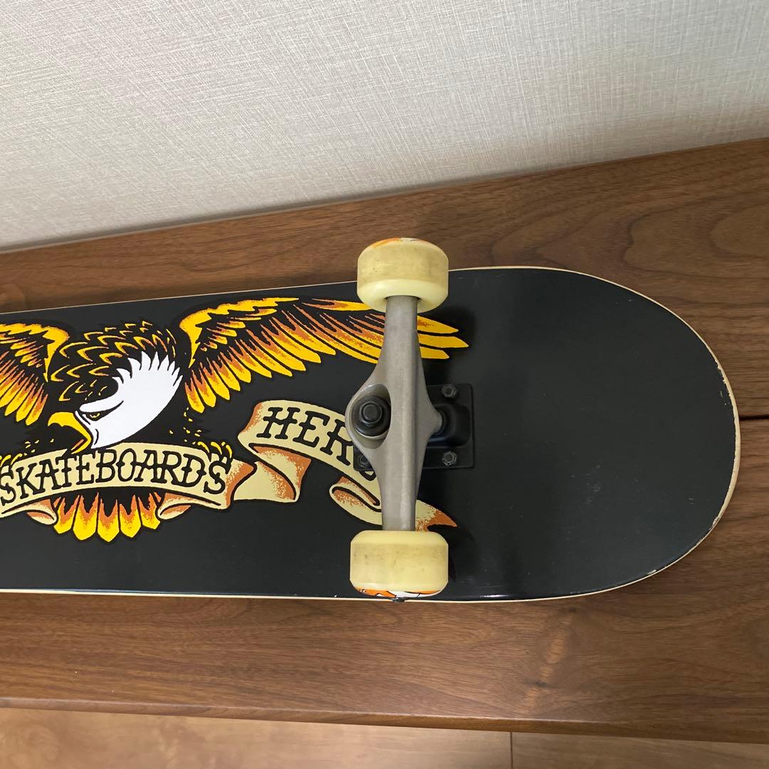 スケートボード　Antihero（アンチヒーロー）