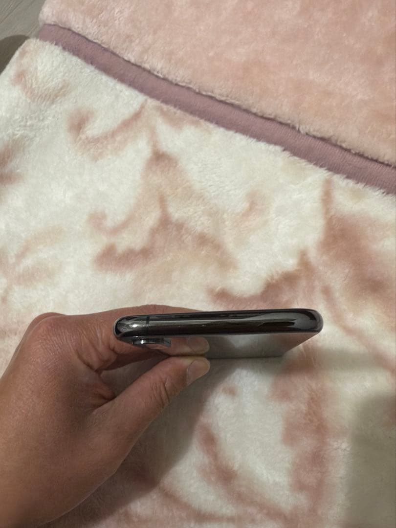 iPhone XS 256GB SIMフリー 動作確認済み