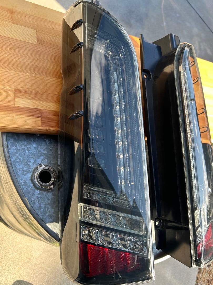 ハイエース415COBRA LEDテール