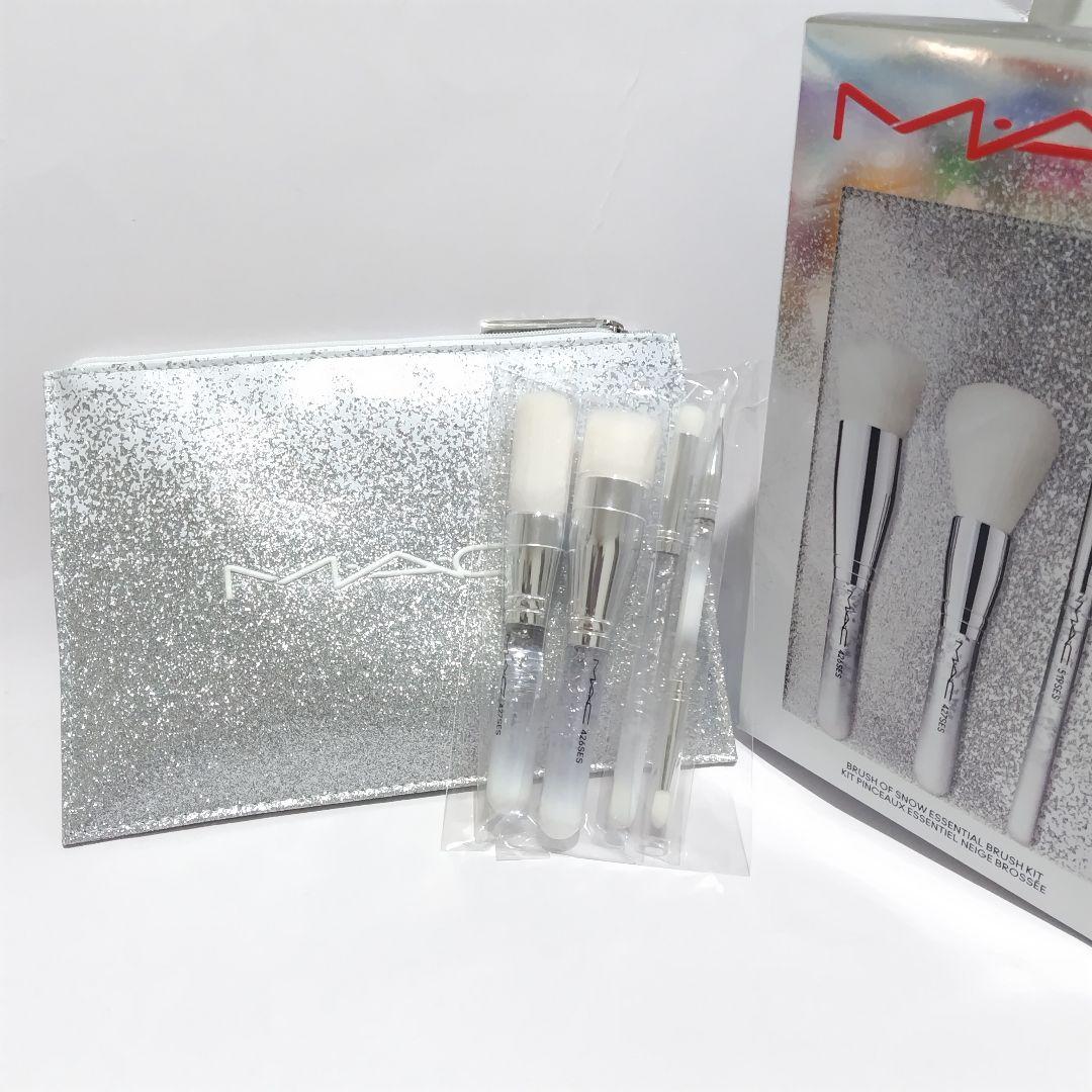 MAC新品ブラシ オブ スノー エッセンシャル ブラシ キット