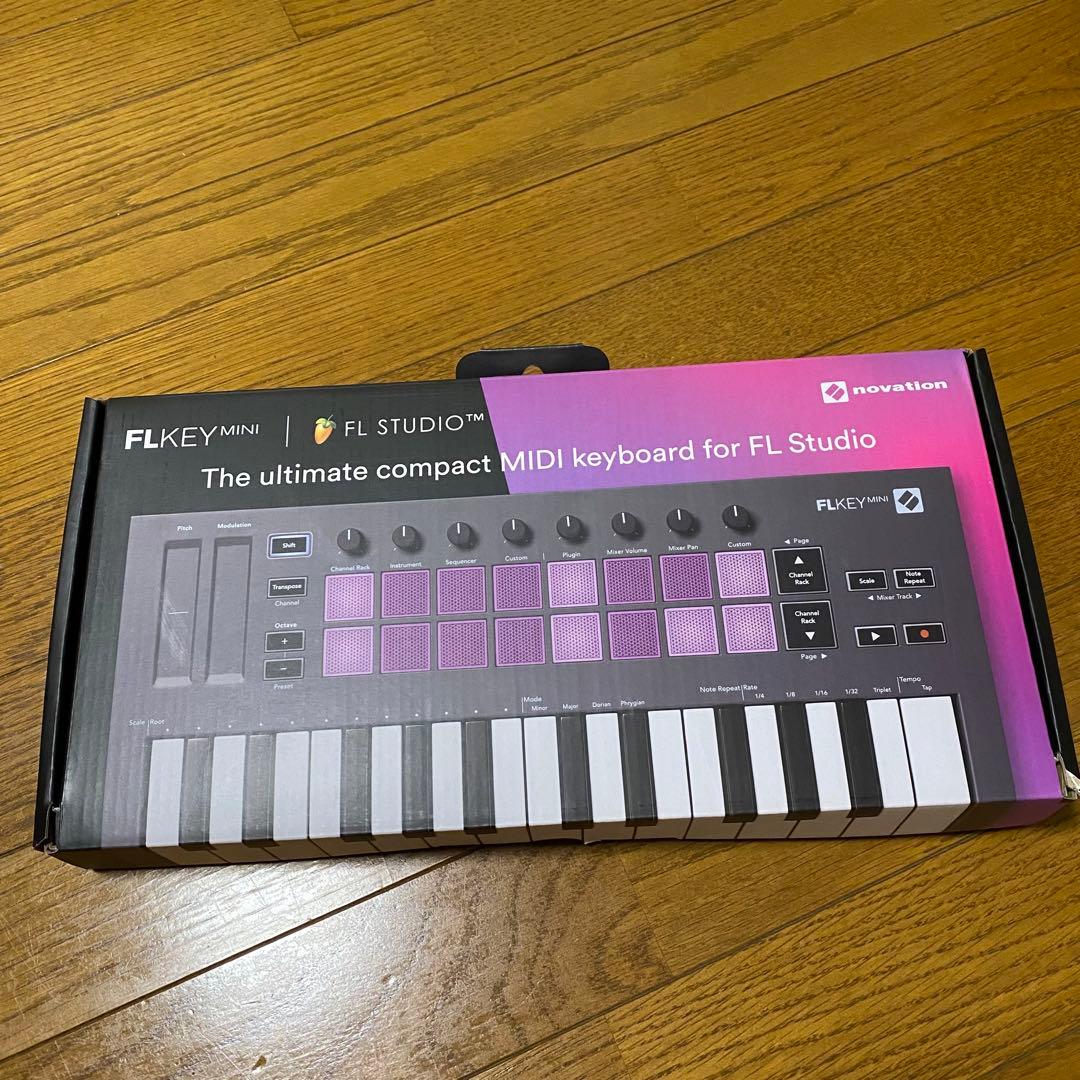 極美品★匿名　Novation FLKEY Mini MIDIキーボード 25鍵