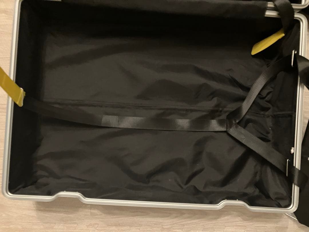 【最終価格】イノベーター　スーツケース　アルミ　70L　INV5811