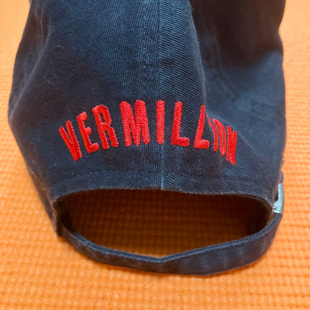 B’z VERMILLION キャップ