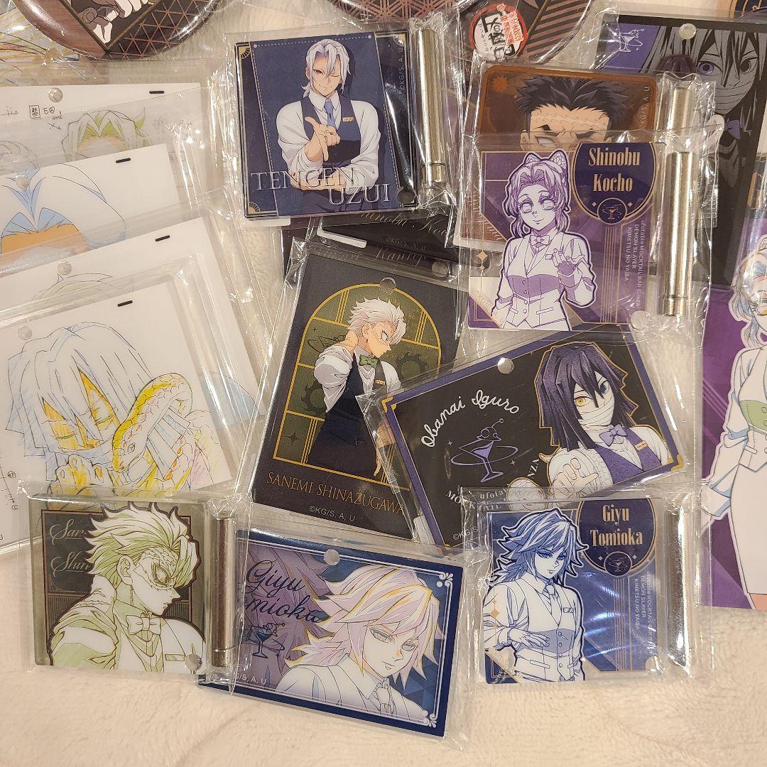 鬼滅の刃 まとめ売り モクテル ダイニング くじ カード 缶バッジ 175点