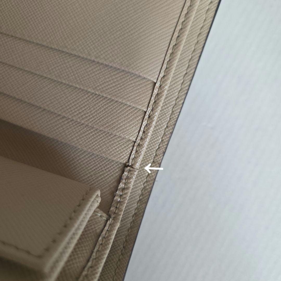 あ*様 マルニ　MARNI　財布　二つ折り