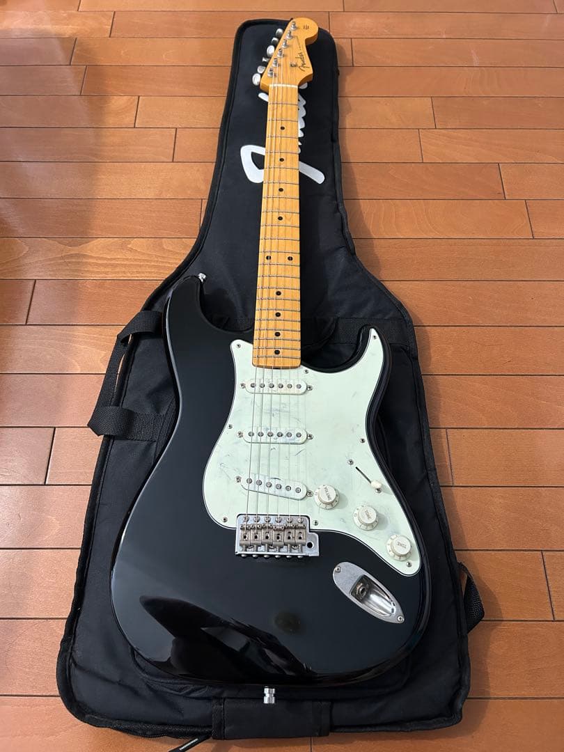 ￼ Fender Japan ST57-TX ピックガードカスタム