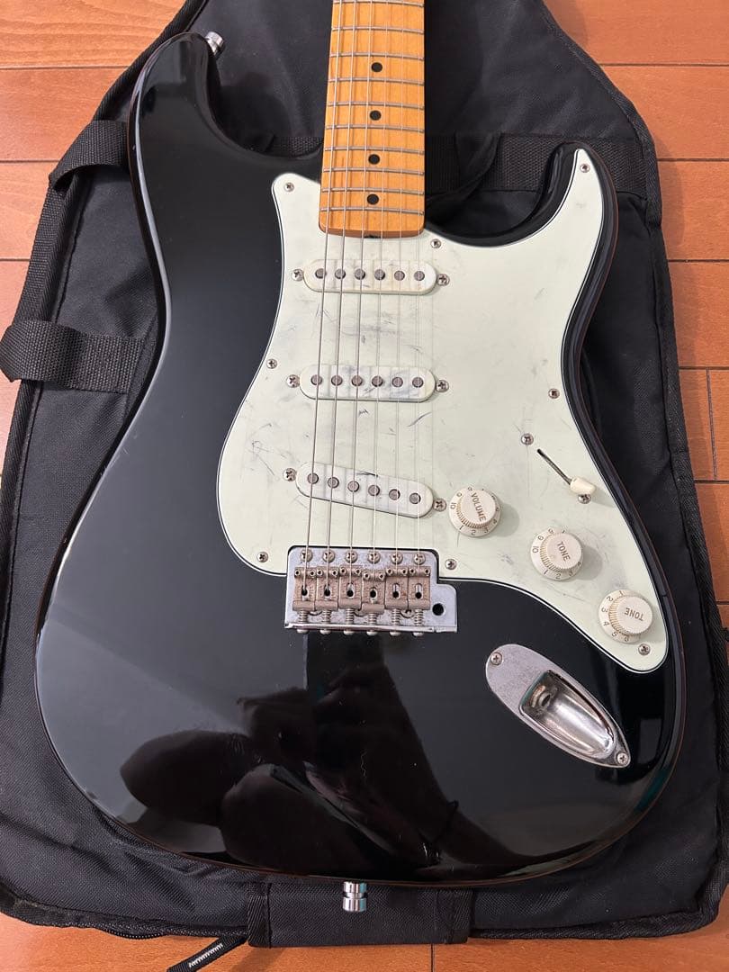 ￼ Fender Japan ST57-TX ピックガードカスタム