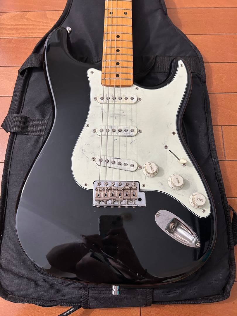 ￼ Fender Japan ST57-TX ピックガードカスタム