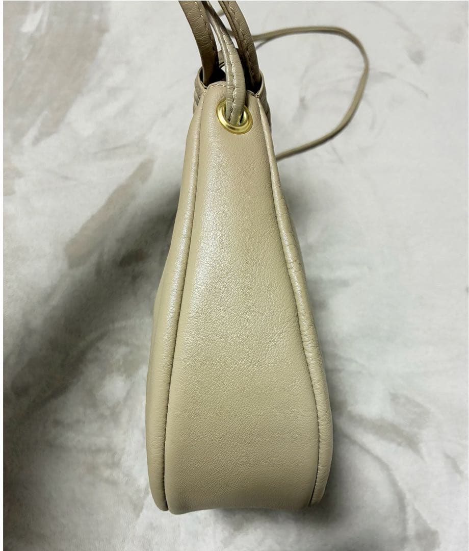 【クリスチャンディオール】レザーショルダーバッグ