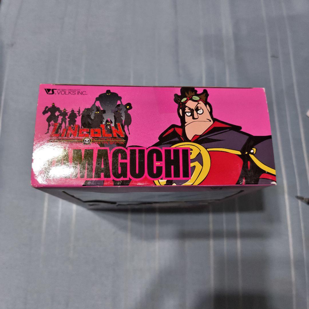 YAMAGUCHI ヒーローフィギュア 赤黒