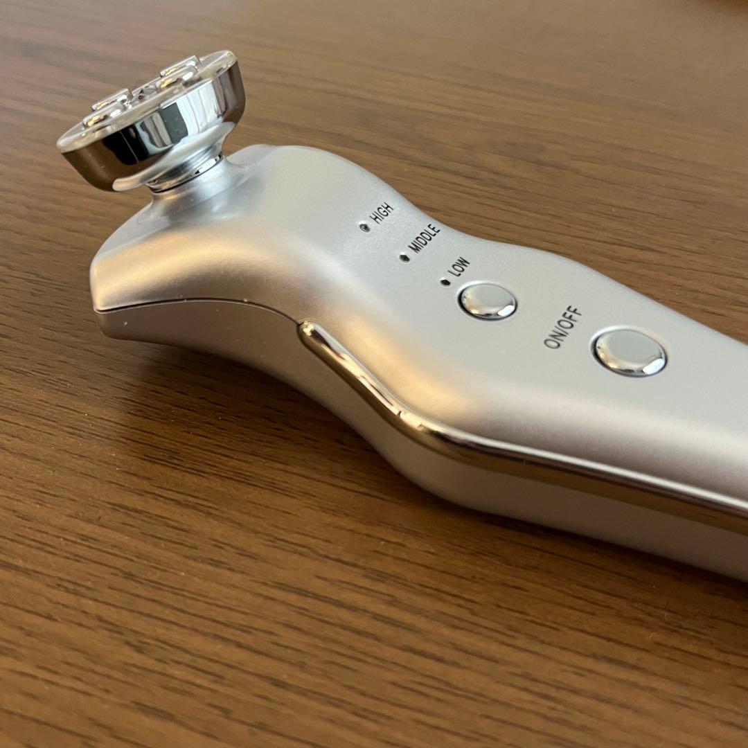 ララルーチュRF リベラータ 美顔器