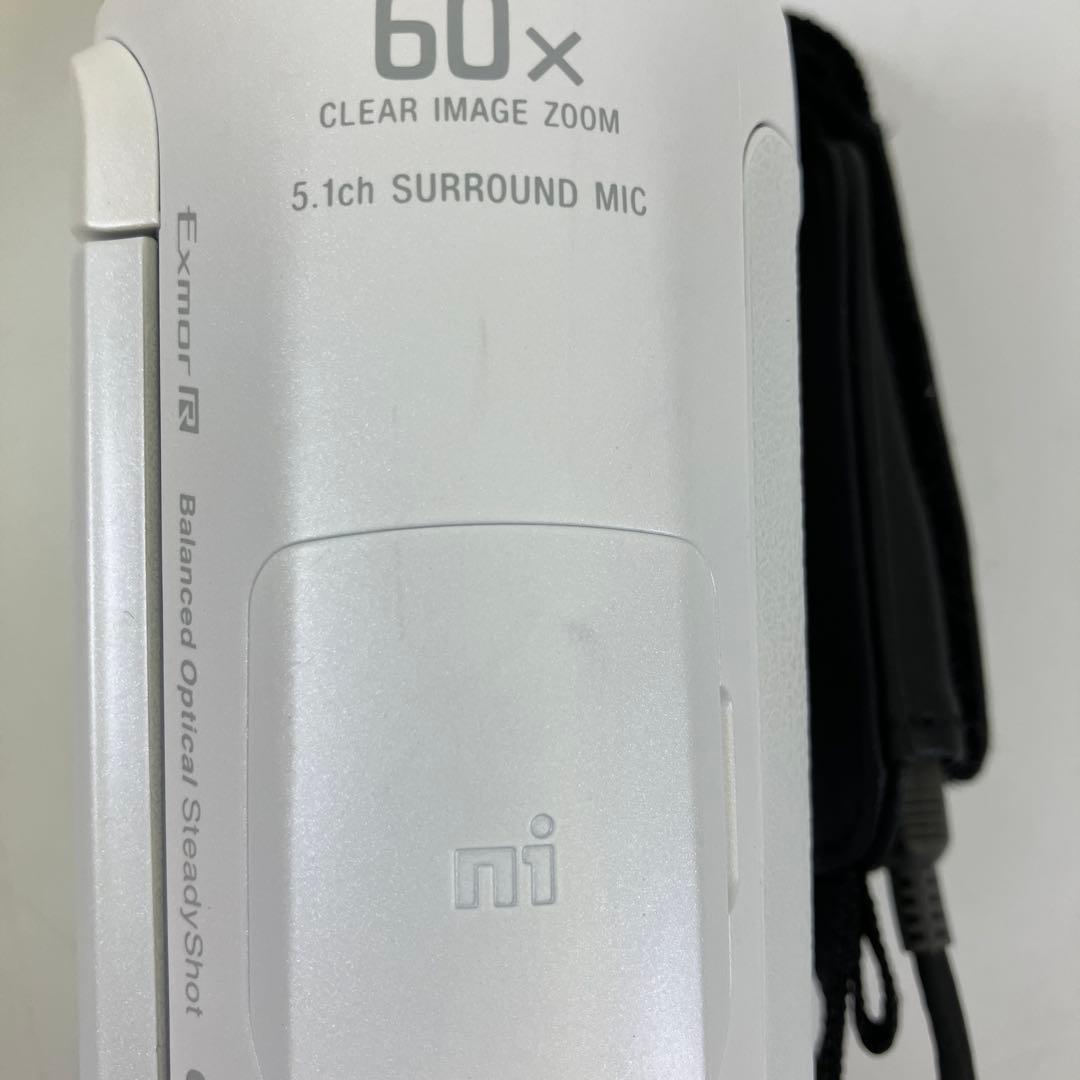 【中古】SONY HDR-CX680 ホワイト 本体 バッテリー2個付き