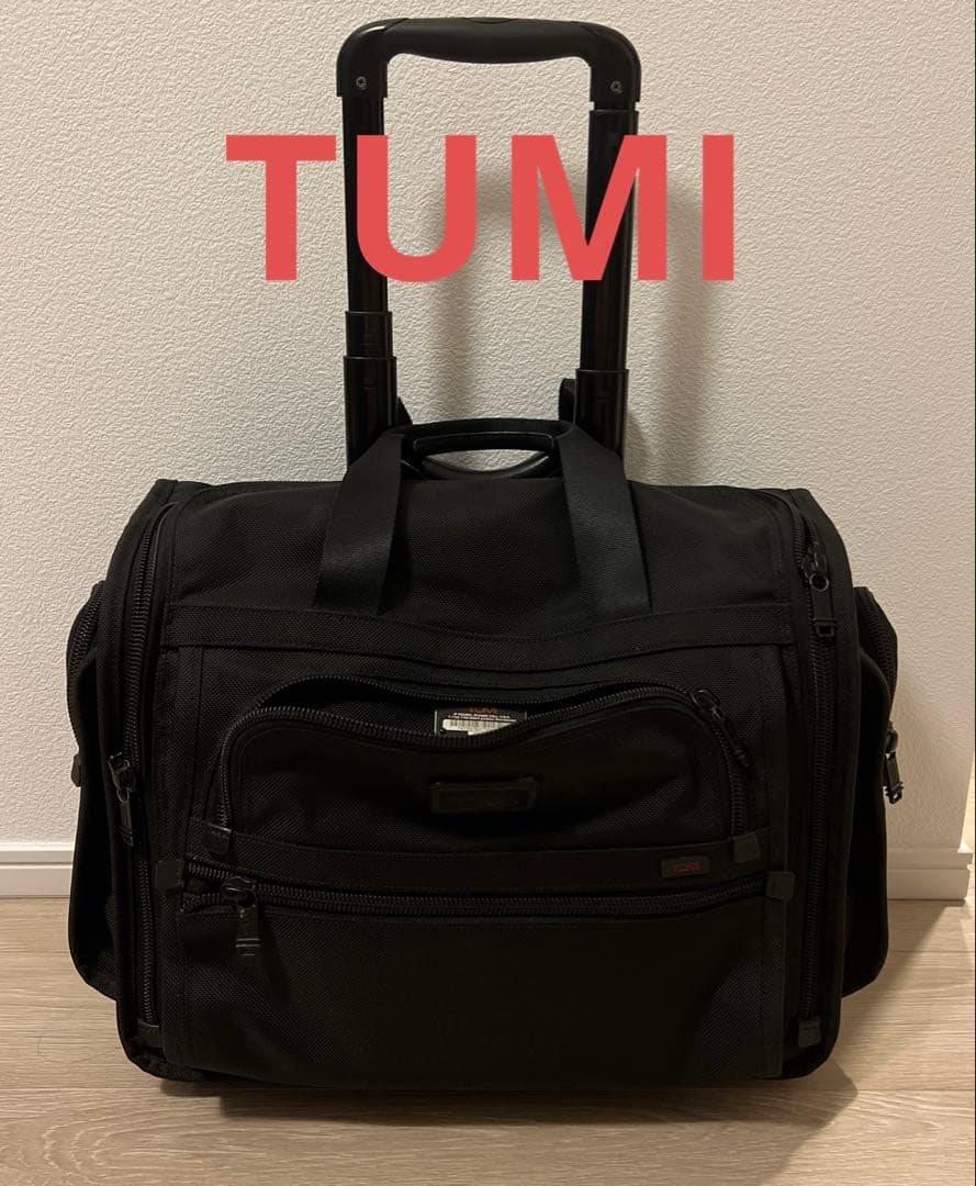 TUMI キャリーケース　黒
